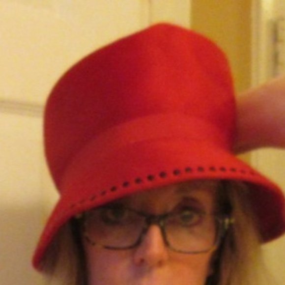 Mr. John (di Firenze)Vintage Hat for Red Hat Women